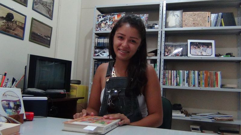 Tássia Caroline Pereira - Aluna do Colégio Álvaro Adolfo